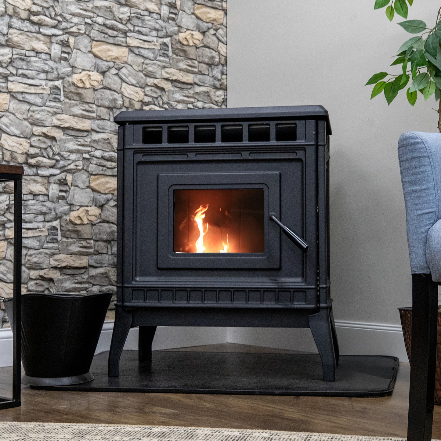 CAST IRON PELLET STOVE